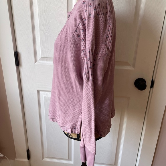 Free People Heart To Heart Henley in Daytime Fireworks - Picture 3 of 6